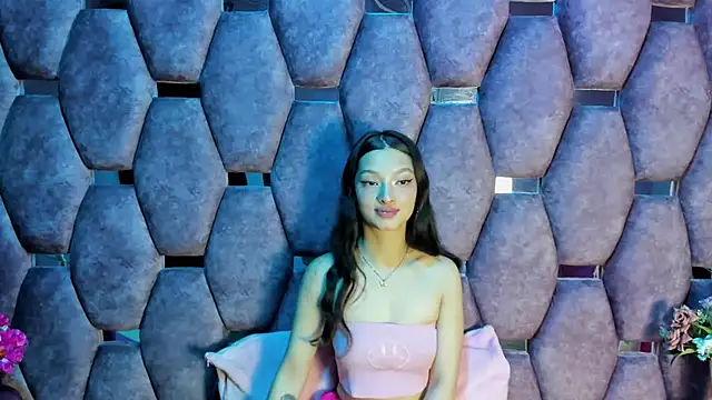 Snapshot of Aurora_18 chatting on January 14, 2026, 2:42 pm Aurora 18 online show from January 14, 2026, 2:42 pm