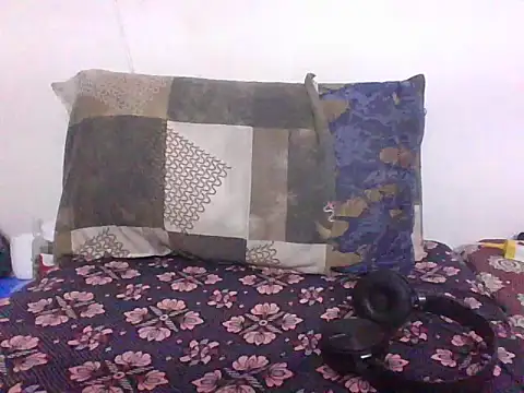 Snapshot of Gray_lund chatting on March 3, 2026, 1:51 pm Gray lund online show from March 3, 2026, 1:51 pm