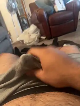 Snapshot of Jayare95 chatting on November 17, 2025, 8:13 pm Jayare95 online show from November 17, 2025, 8:13 pm