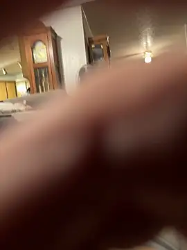 Snapshot of Jayare95 chatting on November 15, 2025, 3:21 am Jayare95 online show from November 15, 2025, 3:21 am