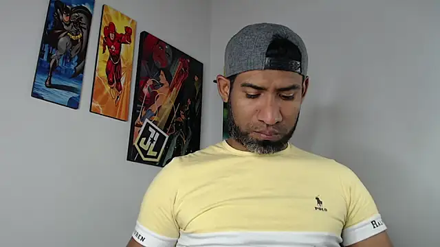 Snapshot of Enriblack92 chatting on January 24, 2025, 11:04 am Enriblack92 online show from January 24, 2025, 11:04 am