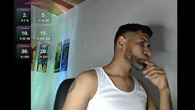 Snapshot of Enriblack92 chatting on December 20, 2024, 10:00 pm Enriblack92 online show from December 20, 2024, 10:00 pm