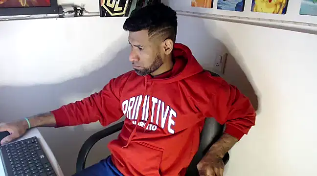 Snapshot of Enriblack92 chatting on December 4, 2024, 4:21 pm Enriblack92 online show from December 4, 2024, 4:21 pm