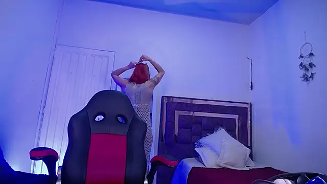 alejandrafitt online show from November 6, 2025, 2:04 am