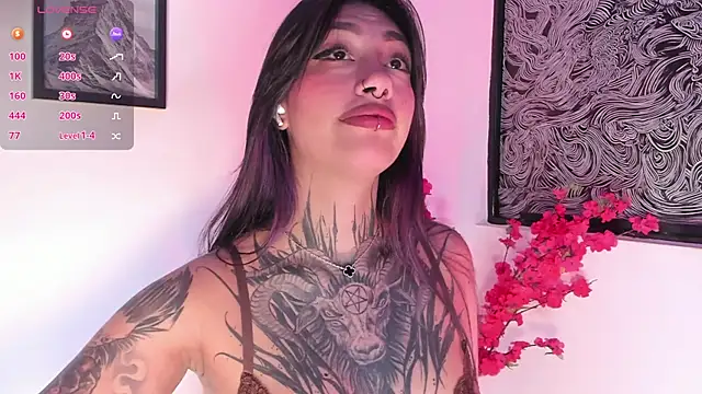 Snapshot of Akari1_Mischief chatting on July 10, 2026, 2:44 am Akari1 Mischief online show from July 10, 2026, 2:44 am