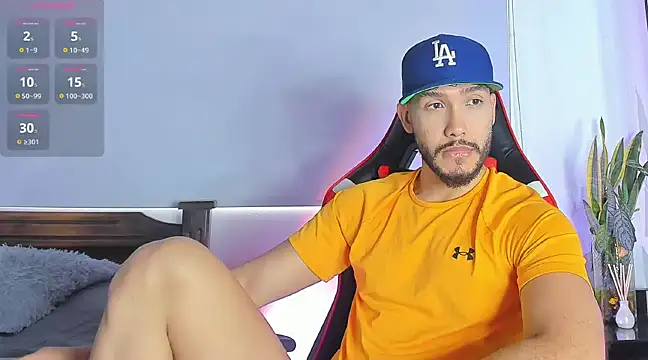 sanjuan01 online show from December 19, 2024, 6:12 pm