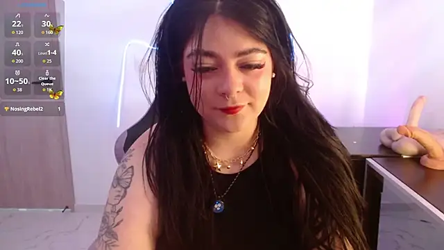 Snapshot of Layna_cold chatting on February 21, 2026, 1:35 pm Layna cold online show from February 21, 2026, 1:35 pm