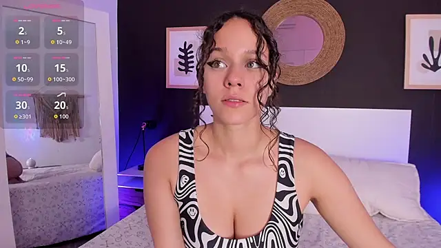 Snapshot of VioletPaket chatting on March 17, 2026, 11:35 am VioletPaket online show from March 17, 2026, 11:35 am