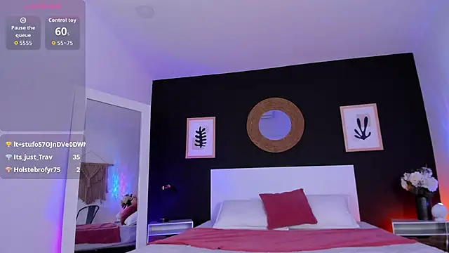 Snapshot of VioletPaket chatting on April 1, 2026, 1:41 pm VioletPaket online show from April 1, 2026, 1:41 pm