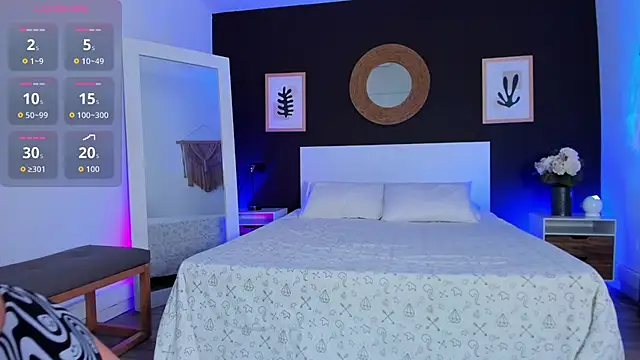 Snapshot of VioletPaket chatting on March 9, 2026, 12:20 pm VioletPaket online show from March 9, 2026, 12:20 pm