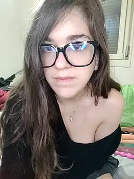 Miachan LaGattinaVogliosa online show from February 22, 2026, 1:24 pm