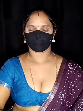 vintage-vibs online show from March 28, 2026, 6:20 pm