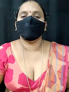 Snapshot of vintage-vibs chatting on October 10, 2025, 5:47 pm vintage-vibs online show from October 10, 2025, 5:47 pm