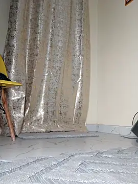 Snapshot of Lucyy1 chatting on October 2, 2025, 9:40 pm Lucyy1 online show from October 2, 2025, 9:40 pm