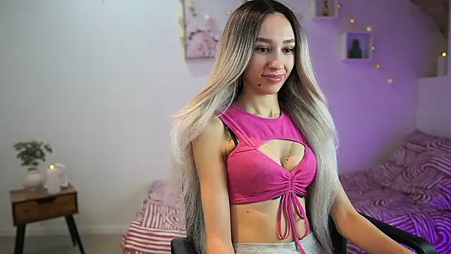 Snapshot of Amai__Liu chatting on January 15, 2025, 10:35 pm Amai Liu online show from January 15, 2025, 10:35 pm