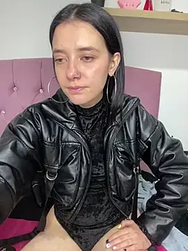 Snapshot of Isabella_21x chatting on March 4, 2025, 3:37 pm Isabella 21x online show from March 4, 2025, 3:37 pm