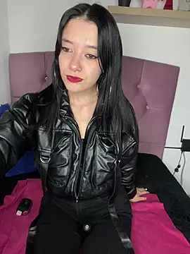 Snapshot of Isabella_21x chatting on March 8, 2025, 12:41 pm Isabella 21x online show from March 8, 2025, 12:41 pm