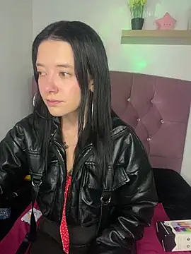 Snapshot of Isabella_21x chatting on February 13, 2025, 12:32 pm Isabella 21x online show from February 13, 2025, 12:32 pm