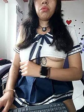 sophie north online show from March 12, 2026, 9:19 pm