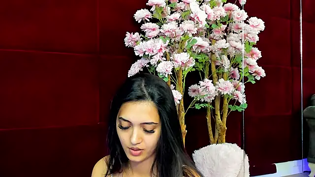 Alexxa online show from April 4, 2026, 2:45 pm