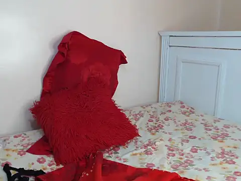 Snapshot of hot_liser chatting on February 9, 2026, 7:39 am hot liser online show from February 9, 2026, 7:39 am