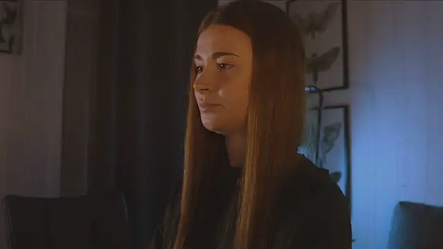 Freckle Diyana online show from October 1, 2025, 10:13 pm