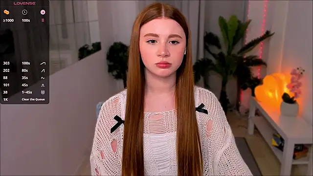 Freckle Diyana online show from March 21, 2025, 10:06 pm