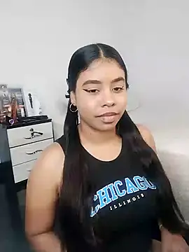 Fanny Klean online show from February 6, 2025, 5:46 am