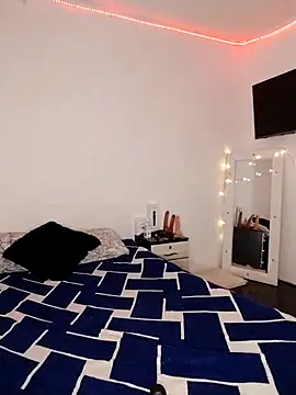 Snapshot of Fanny_Klean chatting on February 8, 2026, 5:05 am Fanny Klean online show from February 8, 2026, 5:05 am