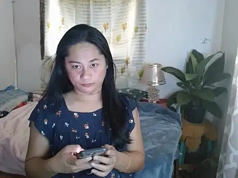 Sweet amberxyz18 online show from April 25, 2026, 6:16 am
