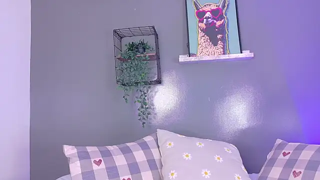 AmyPalmmer online show from November 27, 2025, 11:54 am