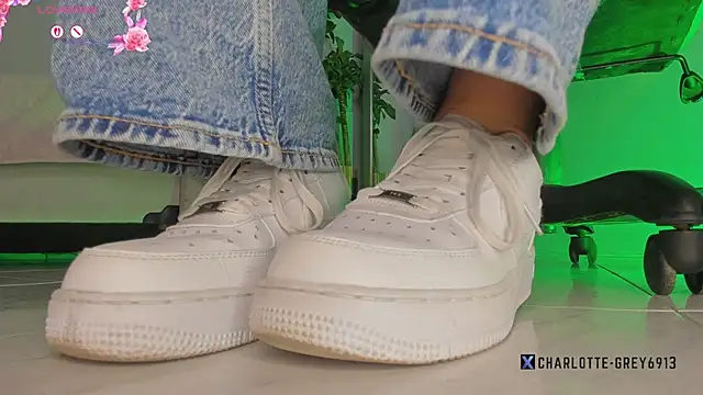 Snapshot of charlotte__grey chatting on March 12, 2026, 7:51 pm charlotte grey online show from March 12, 2026, 7:51 pm