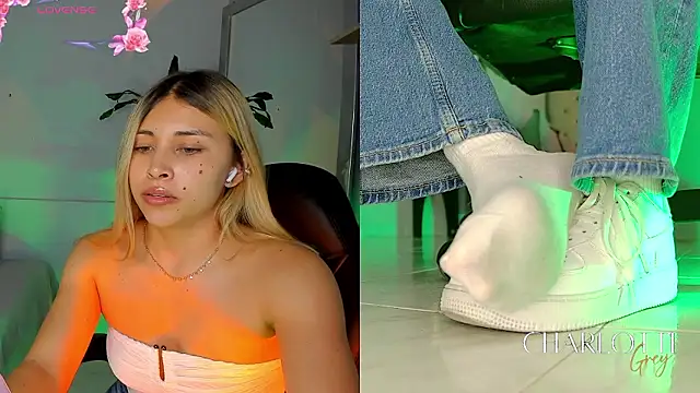Snapshot of charlotte__grey chatting on March 14, 2026, 7:53 pm charlotte grey online show from March 14, 2026, 7:53 pm