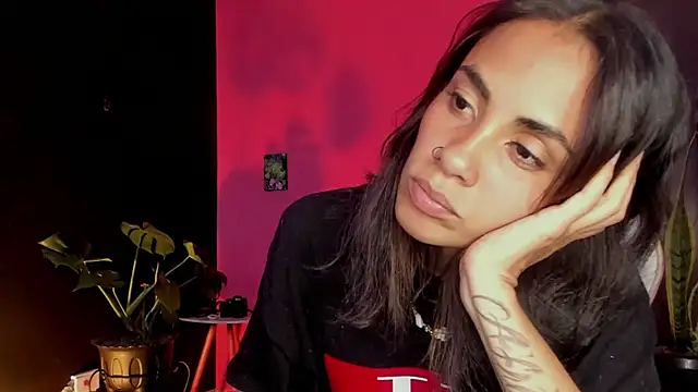 Juanadearco5 online show from March 17, 2025, 9:46 pm