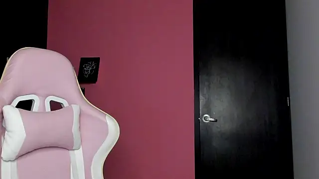 Juanadearco5 online show from October 4, 2025, 11:06 pm