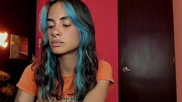 Juanadearco5 online show from December 3, 2025, 10:42 pm