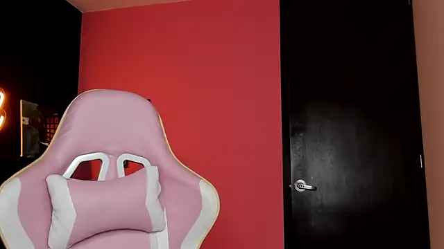 Juanadearco5 online show from October 8, 2025, 10:54 pm