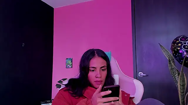 Juanadearco5 online show from March 21, 2025, 2:51 pm