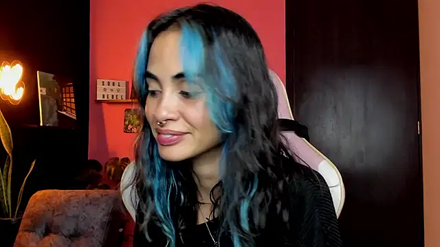 Juanadearco5 online show from October 17, 2025, 10:44 pm