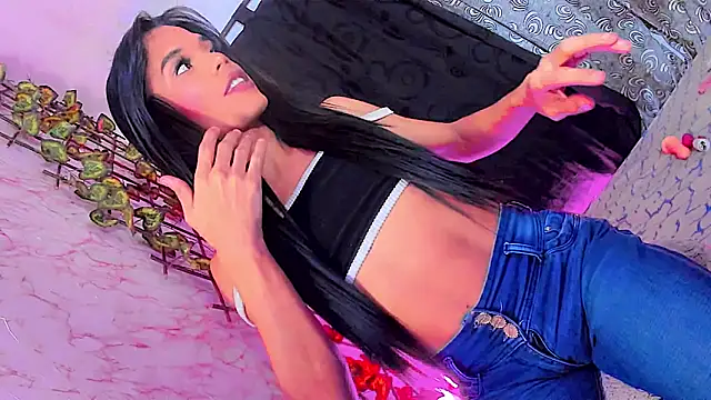 Snapshot of gilbanys_22 chatting on April 14, 2026, 7:02 am gilbanys 22 online show from April 14, 2026, 7:02 am