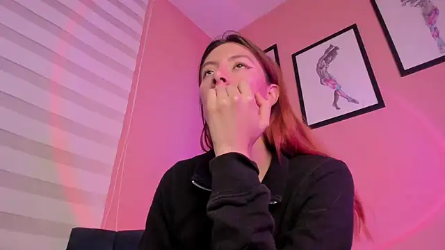 Snapshot of SensualJane2 chatting on March 8, 2026, 1:33 am SensualJane2 online show from March 8, 2026, 1:33 am