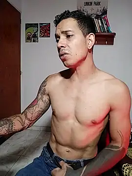 Snapshot of chero_95 chatting on October 18, 2025, 8:33 pm chero 95 online show from October 18, 2025, 8:33 pm