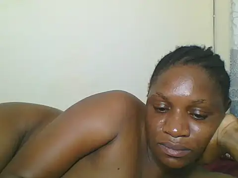 Snapshot of Prettyface25 chatting on February 1, 2026, 7:56 pm Prettyface25 online show from February 1, 2026, 7:56 pm