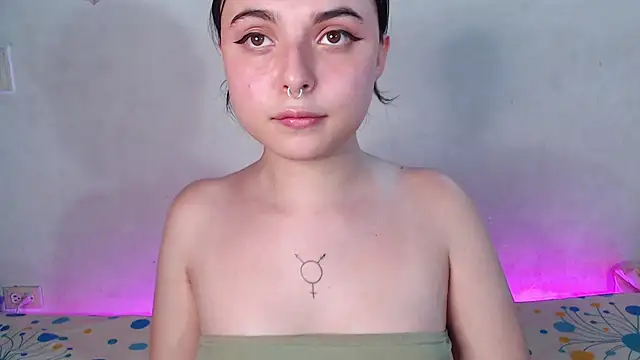 Snapshot of elizabethtaylorxxx chatting on January 9, 2025, 12:03 am elizabethtaylorxxx online show from January 9, 2025, 12:03 am