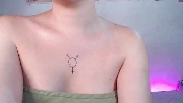 Snapshot of elizabethtaylorxxx chatting on January 12, 2025, 12:39 am elizabethtaylorxxx online show from January 12, 2025, 12:39 am