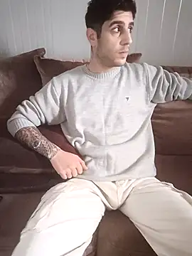 arenn1997 online show from February 12, 2026, 12:05 pm