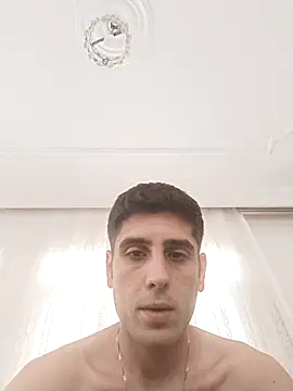 arenn1997 online show from October 25, 2025, 12:04 pm