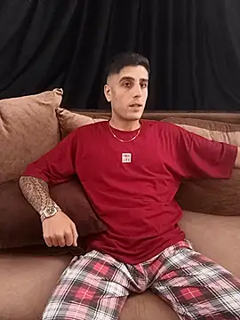 arenn1997 online show from October 11, 2025, 12:39 pm