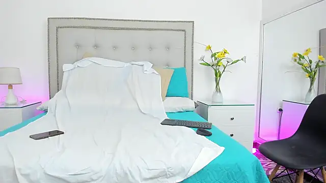 Snapshot of Cataleyalove_ADY chatting on March 29, 2026, 12:29 pm Cataleyalove ADY online show from March 29, 2026, 12:29 pm