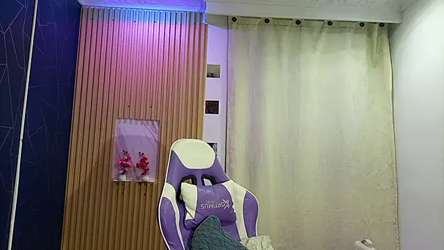 Snapshot of Cataleyalove_ADY chatting on December 18, 2025, 3:11 am Cataleyalove ADY online show from December 18, 2025, 3:11 am